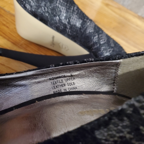 Zigi Soho Romance black lace platform heels - Picture 6 of 6